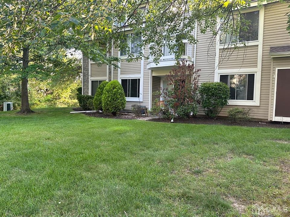19 Farnham Sq, Parlin, NJ 08859 Zillow