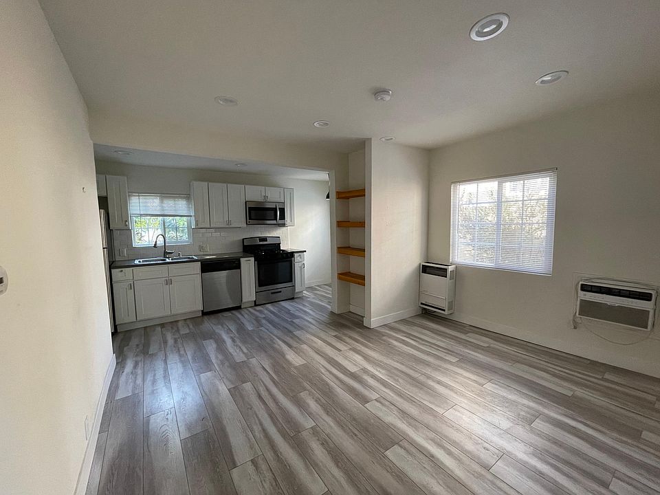 1st image of 1325 Douglas St #1327