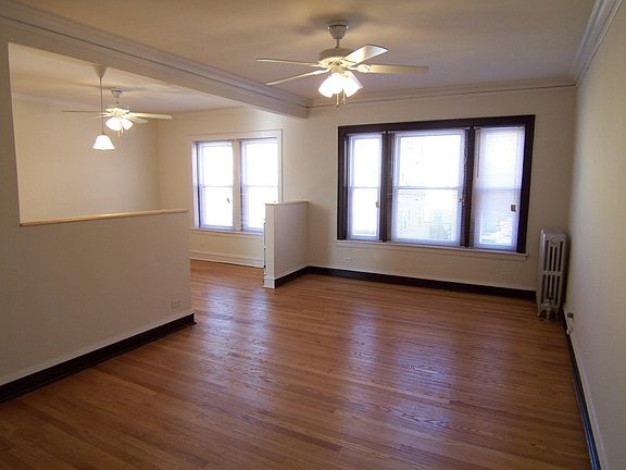 2nd image of 2565 W Montrose Ave #89xk9dvne