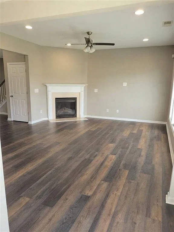 3 bed, 2.5 bath, 1875 sqft, $2,500 — Photo 2