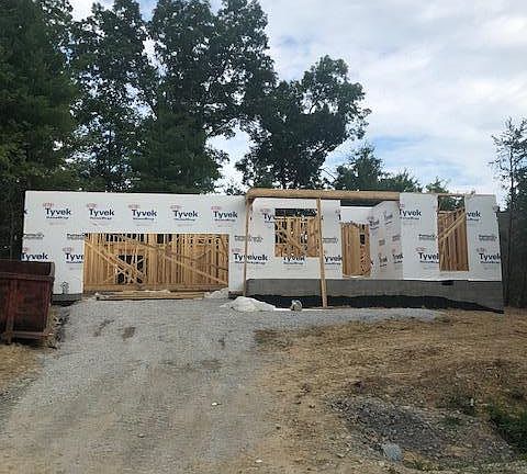 2nd image of 37 Brooks Ln