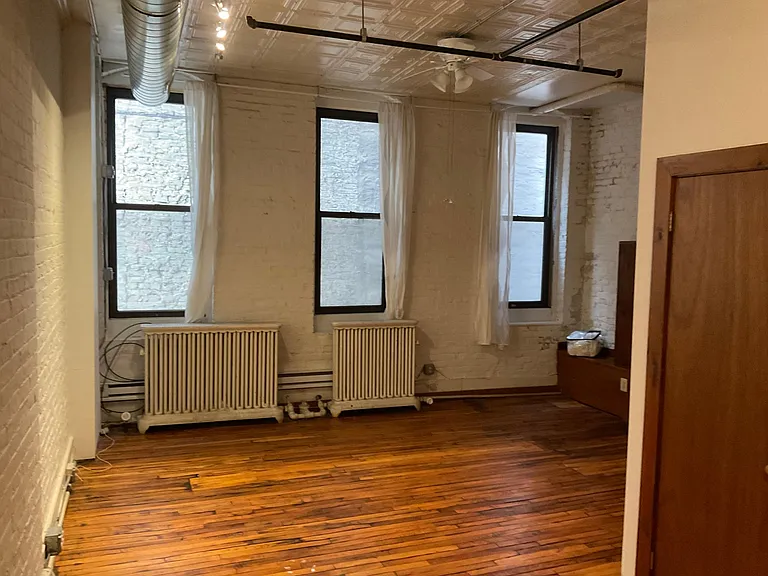 309 Market St #2R — Photo 11