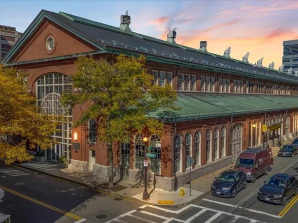 106 13th St APT 312, Charlestown, MA 02129