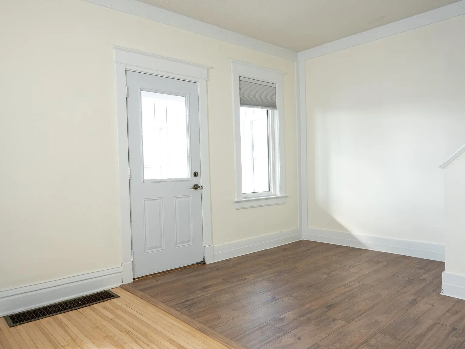 3 bed, 1122 sqft, $1,775 — Photo 3