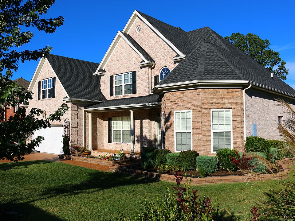 1st image of 1541 Red Oak Ln