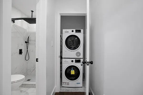 Rented by Safdie Realty Group | media 13