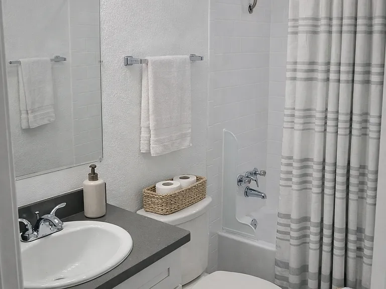 2131 Sacramento St #4 — Photo 20