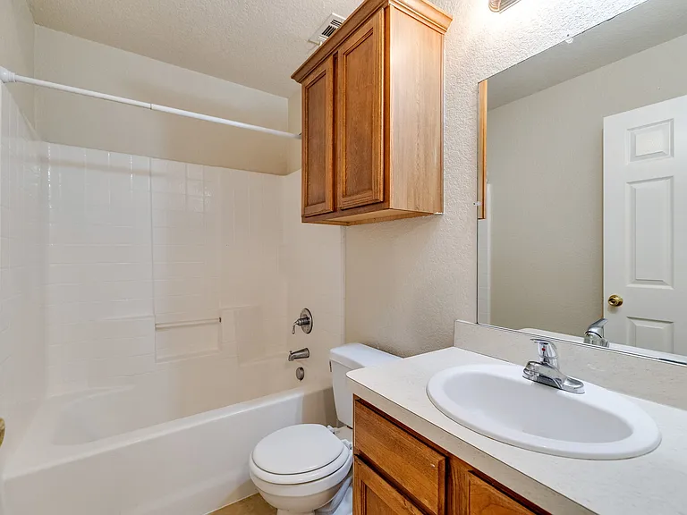 4033 Carver Ct — Photo 12