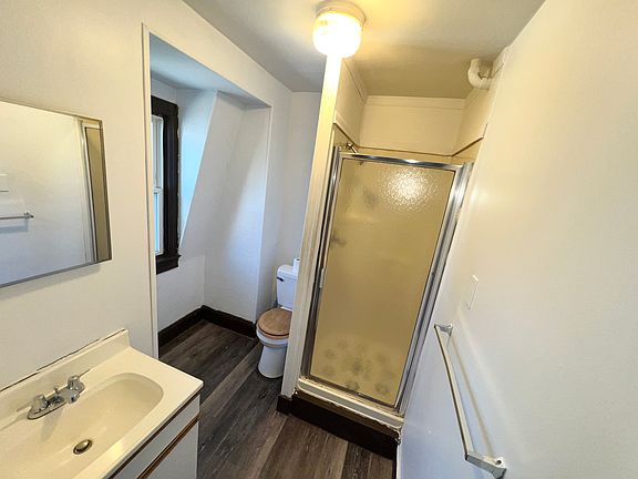 4th image of 457 S Main St #15A