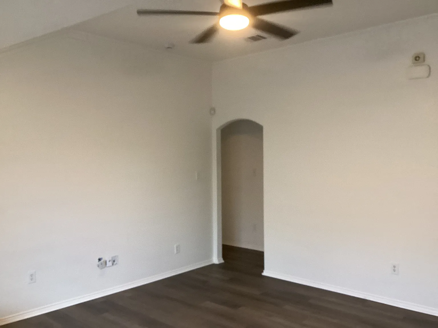 3 bed, 1499 sqft, $2,195 — Photo 3