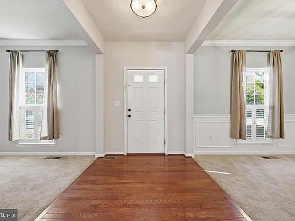 2nd image of 2115 Artillery Rd