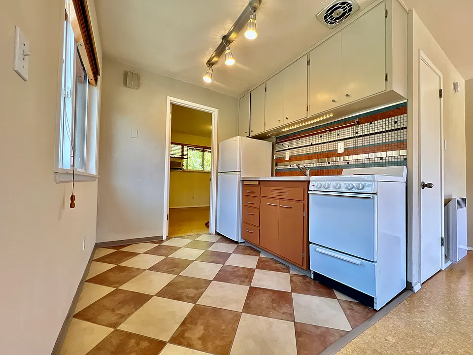 Mosaic glass backsplash, apartment size appliances