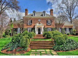 1811 Queens Rd W, Charlotte, NC 28207