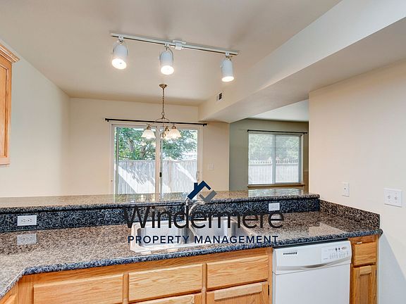 4th image of 225 NE Melrose Dr