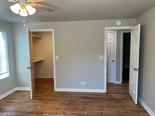 2108 Corona Ave — Photo 9