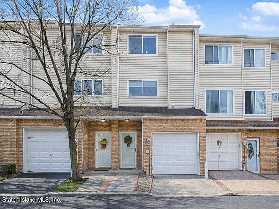 2nd image of 56 Ashley Ln