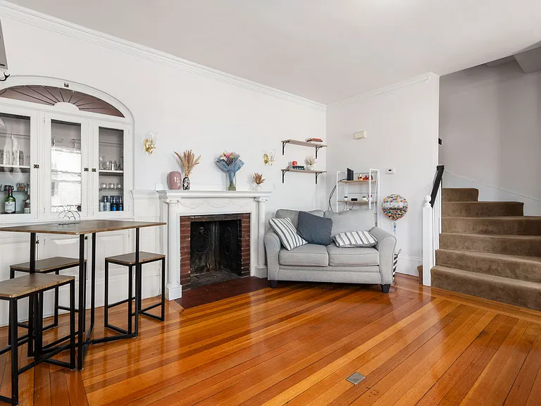 701 Cambridge St #A — Photo 3