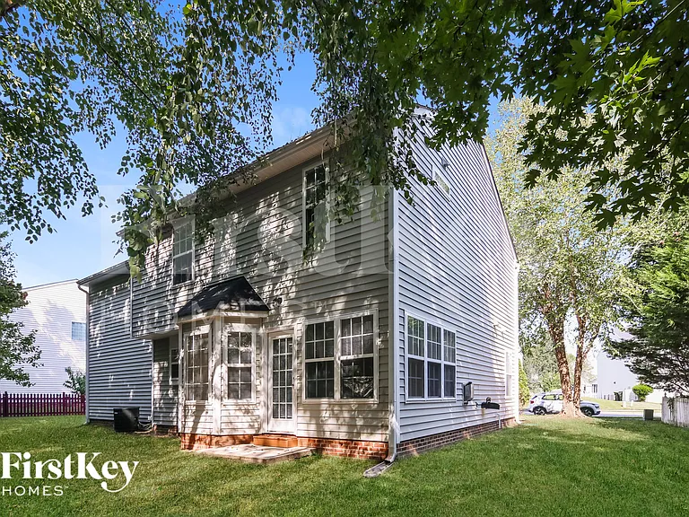 803 Steam Boat St — Photo 15