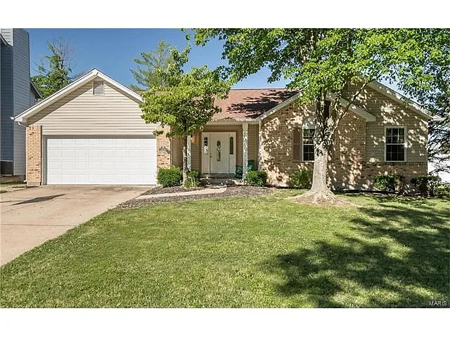 1111 Saddlebrook Ct S photo 1
