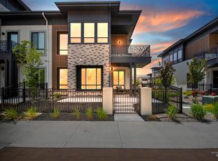 386 E Presidio Ln, Eagle, ID 83616