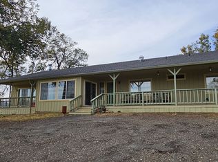 19602 Hartmann Rd, Hidden Valley Lake, CA 95467