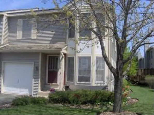 34395 N Saddle Ln, Gurnee, IL 60031