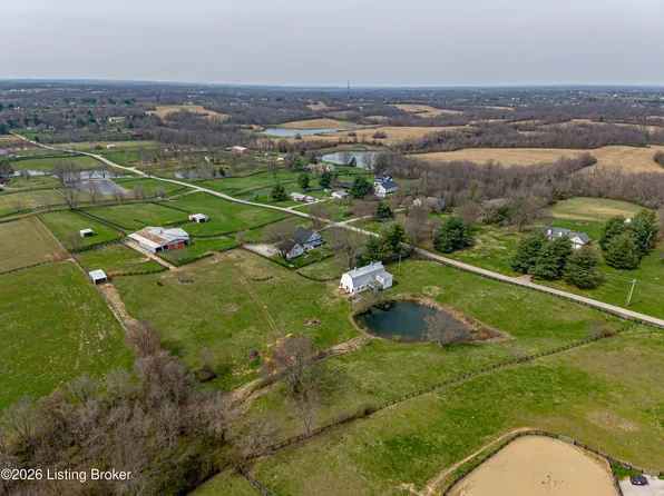 1219 Taylor Wood Rd, Simpsonville, KY 40067