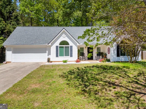401 Arrowhatchee Dr, Winder, GA 30680