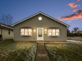 40 S Hawthorne Blvd, Mundelein, IL 60060