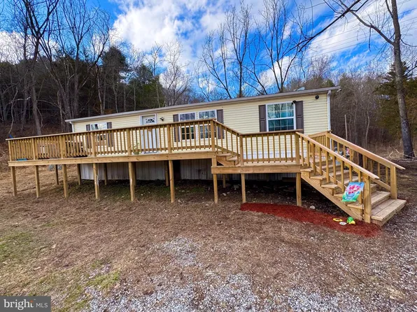 73 Mill Gap Rd, Brandywine, WV 26802