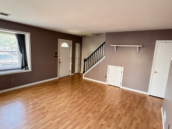 111 Reliance Cir, Telford, PA 18969