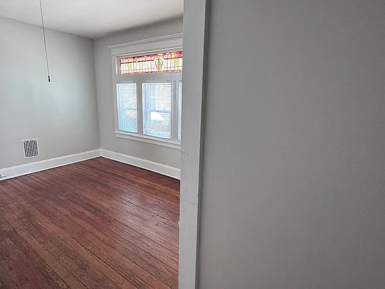 115 Smith St — Photo 20