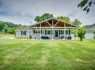 610 E McKinney Ave, Rogersville, TN 37857