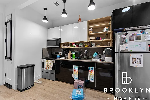 Rented by Brooklyn High Rise LLC | media 6