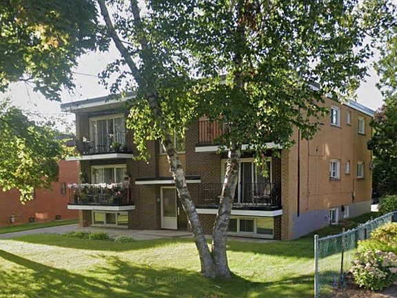 5th image of 558 Lansdowne Dr