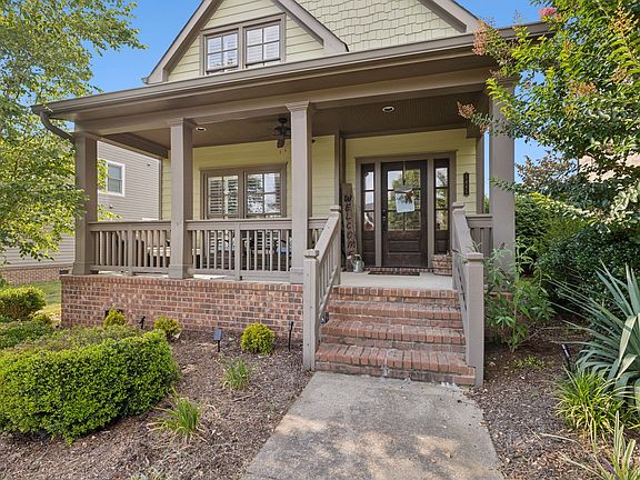 3rd image of 3445 Colebrook Dr