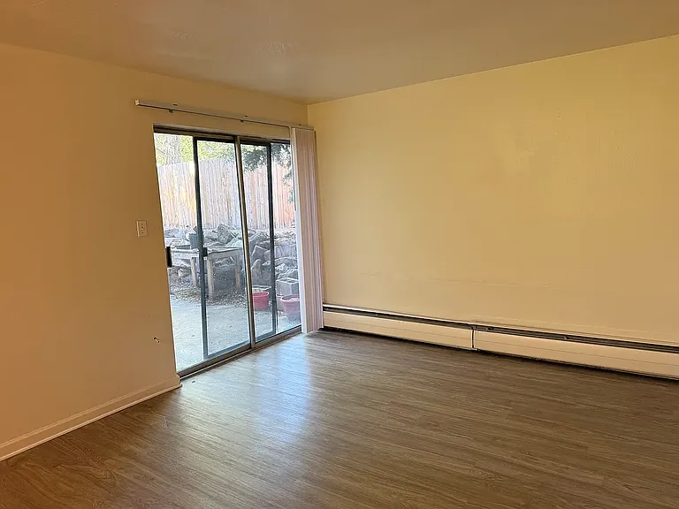 2655 Mapleton Ave #102 — Photo 6