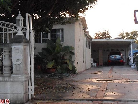 4th image of 8123 Willis Ave