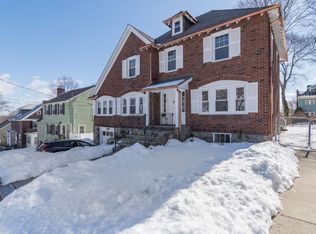 40 Cerdan Ave #40, West Roxbury, MA 02132