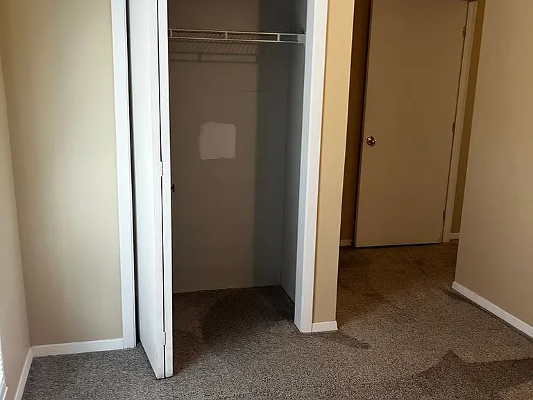 741 S 1st Ave — Photo 34