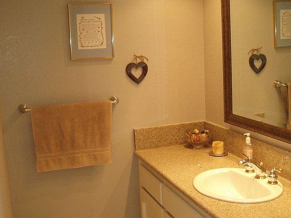 3rd image of 4004 Ampudia St