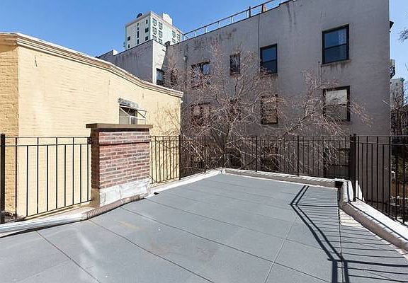 5th image of 83 8th Ave #6