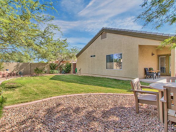 4th image of 2071 N Pine Pl