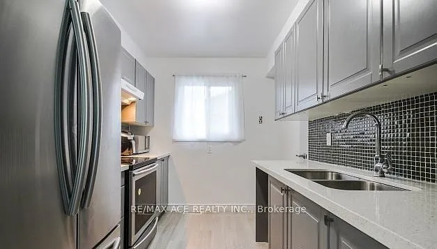 45 Snowball Cres #UPPER — Photo 6