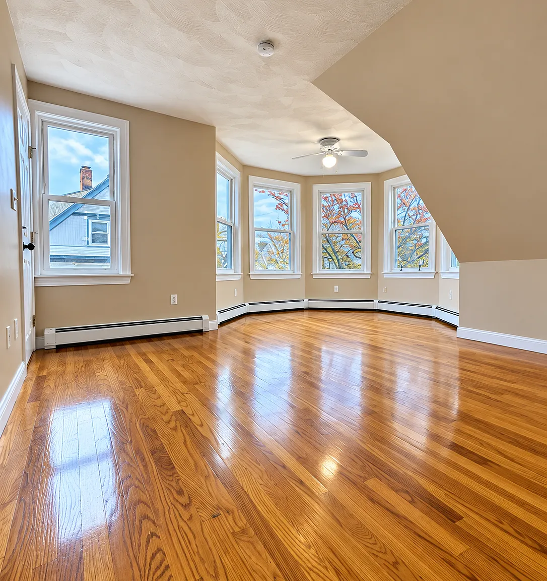 3 bed, 1000 sqft, $2,700 — Photo 4