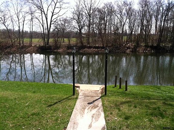 4th image of 1044 N Browns Dam Dr