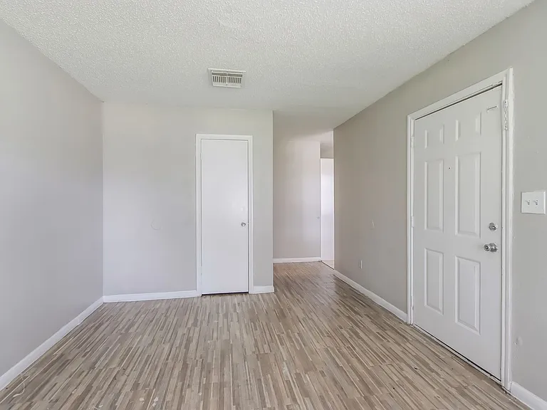 11235 Lemond Dr — Photo 3