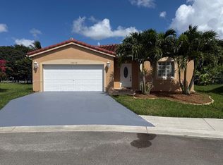 10242 SW 24th St, Hollywood, FL 33025