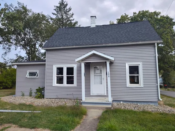 100 S 3rd St, Shippenville, PA 16254