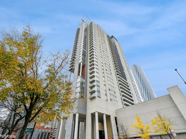737 W Washington Blvd APT 2610, Chicago, IL 60661